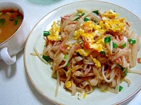 お家でパッタイ(タイ風焼そば)♪